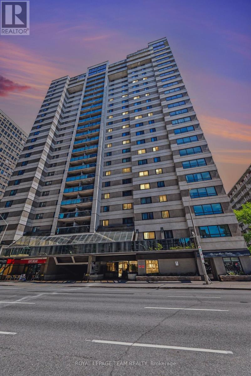 #404 199 KENT STREET - 1