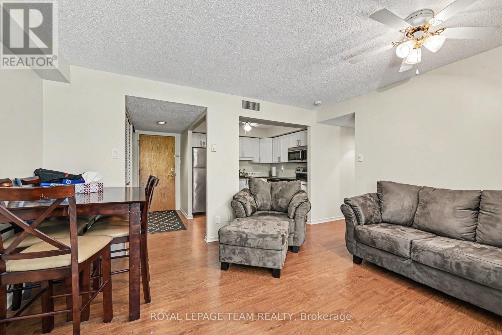 #404 199 KENT STREET - 14