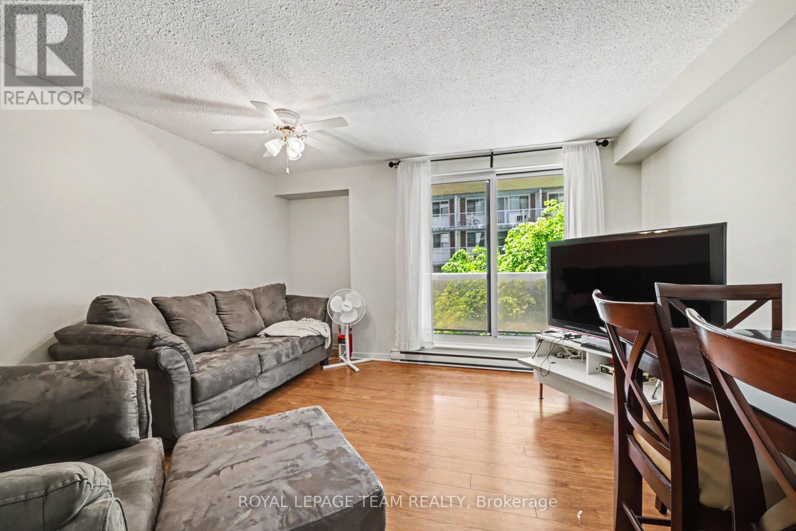 #404 199 KENT STREET - 8