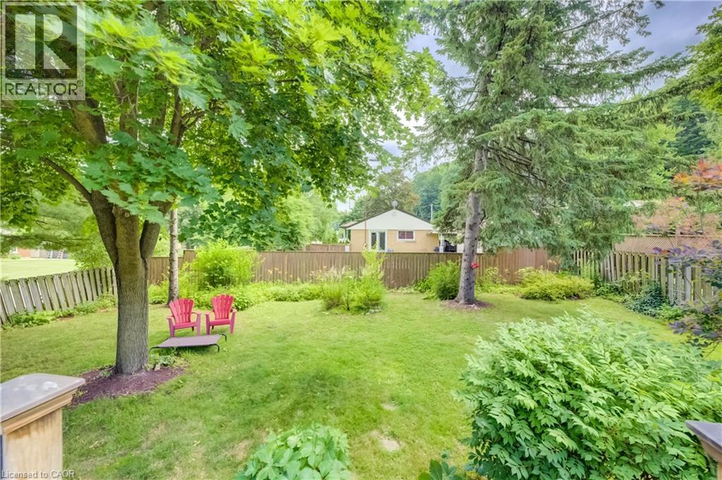 21 CULHAM Drive - 40