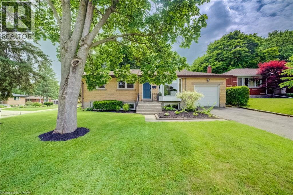 21 CULHAM Drive - 1