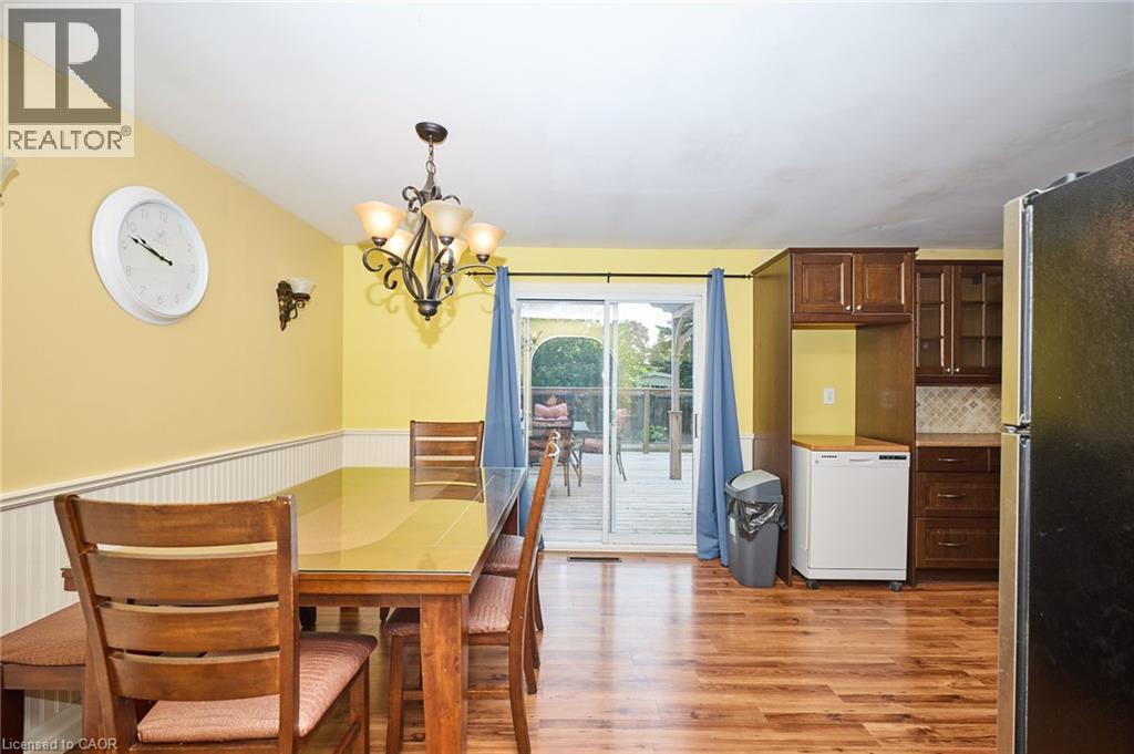 303 PARK Avenue W - Image 10