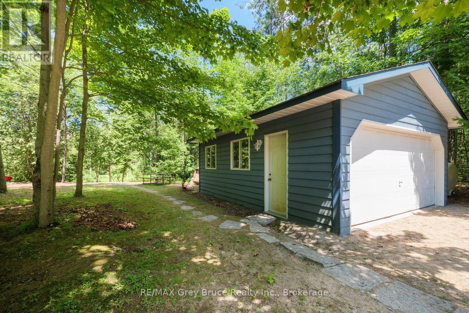 30 RIVERSIDE PLACE - Image 37