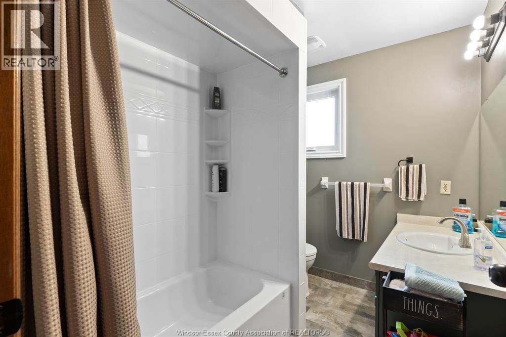 3040 LOEBACH - 12