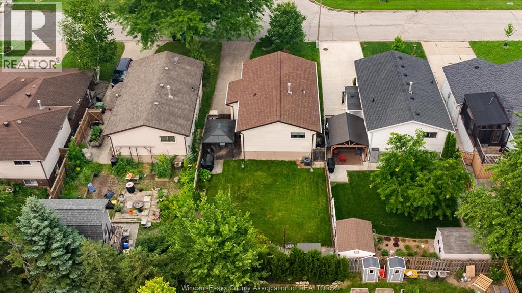 3040 LOEBACH - Image 33