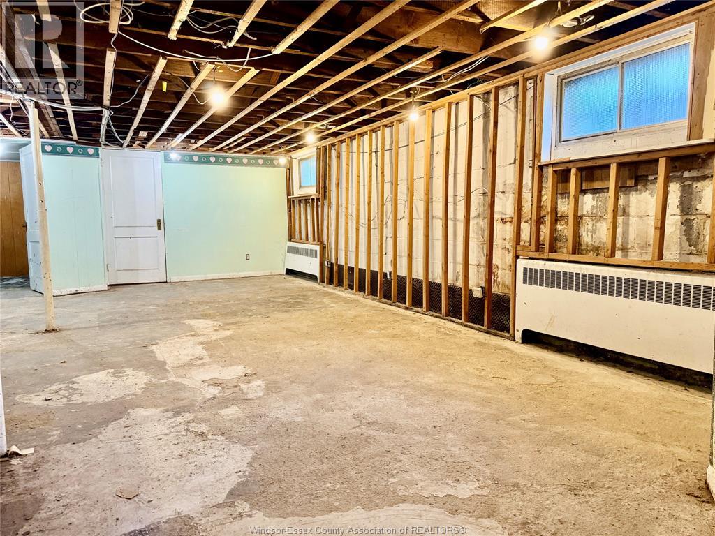 1404 DOUGALL AVENUE - 21