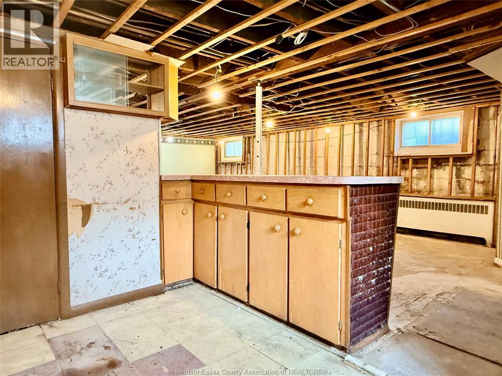1404 DOUGALL AVENUE - 25