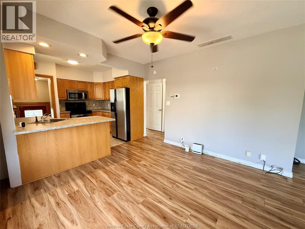1404 DOUGALL AVENUE - 6