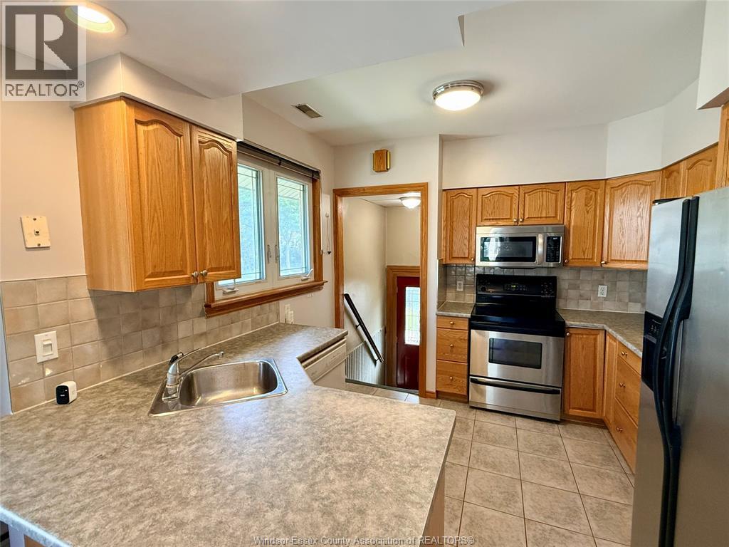 1404 DOUGALL AVENUE - Image 8