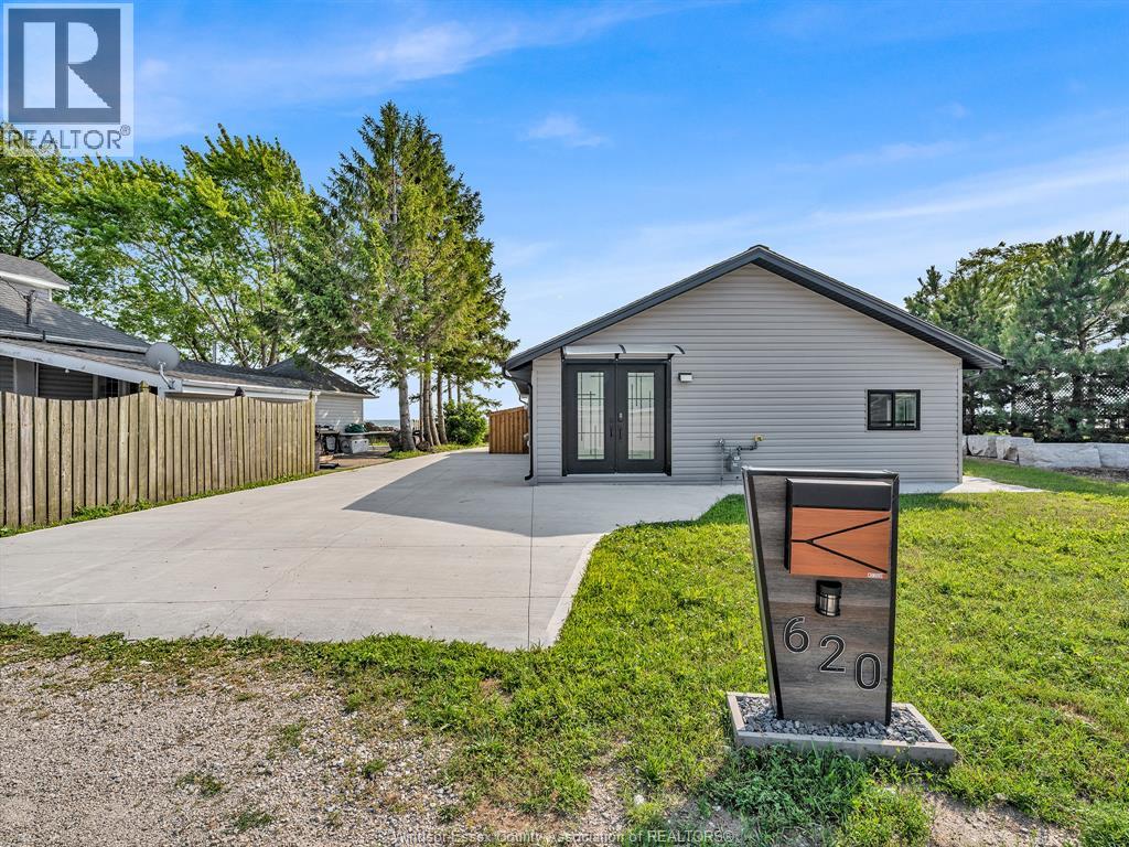 620 POINT PELEE DRIVE - 19