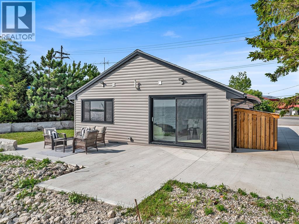 620 POINT PELEE DRIVE - 31