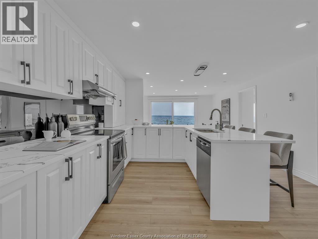620 POINT PELEE DRIVE - 38