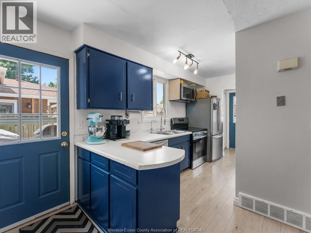 129 Lansdowne AVENUE - 11