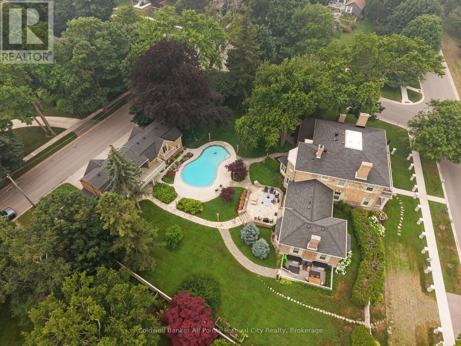 #201 5 COBOURG STREET - 42