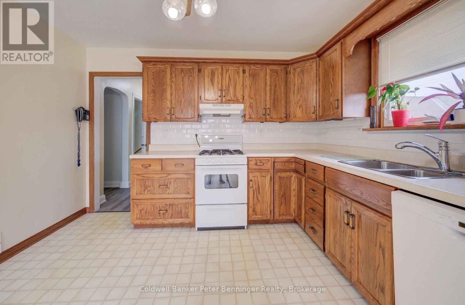 280 6TH STREET A - 10