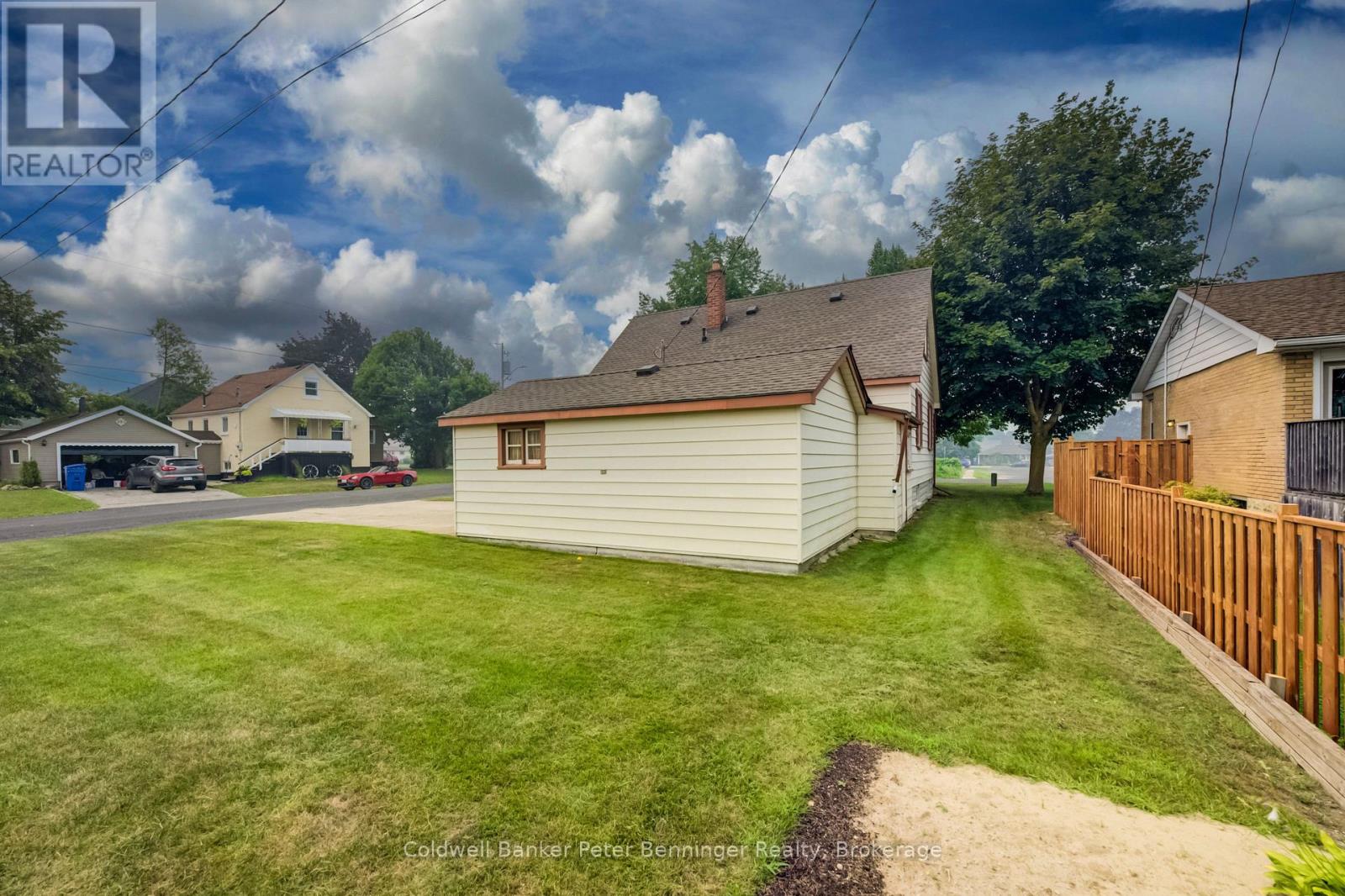 280 6TH STREET A - 33
