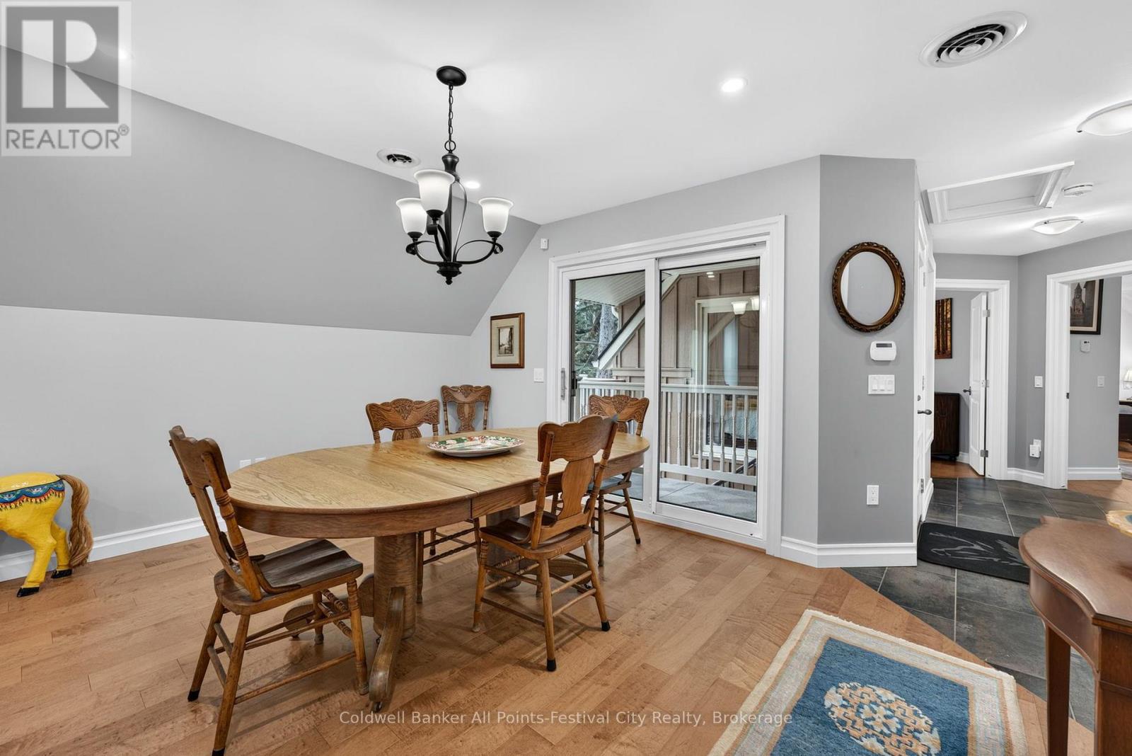 #400 5 COBOURG STREET - 11