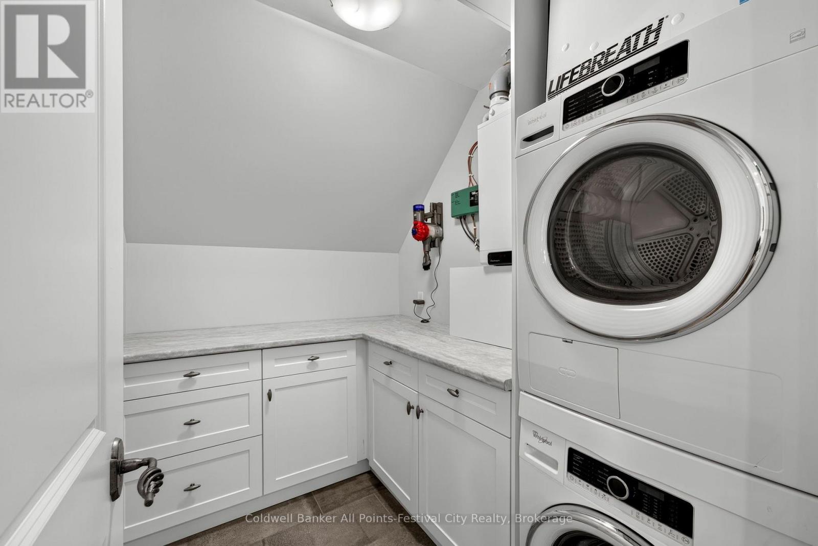 #400 5 COBOURG STREET - 30