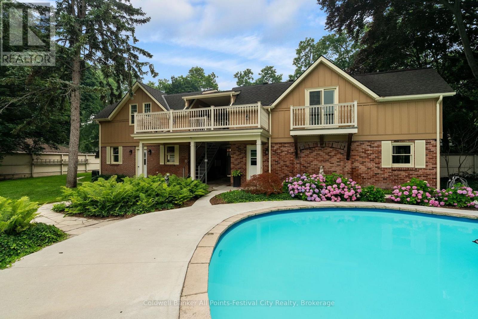 #400 5 COBOURG STREET - 33