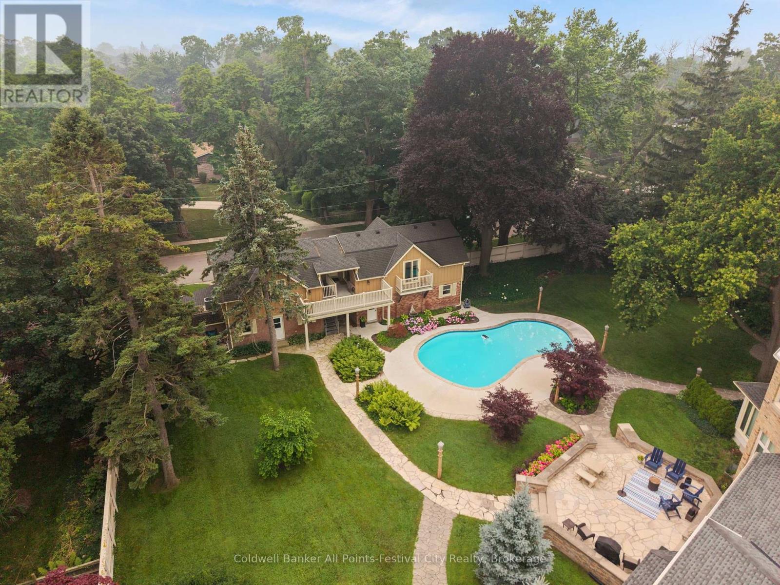 #400 5 COBOURG STREET - 40