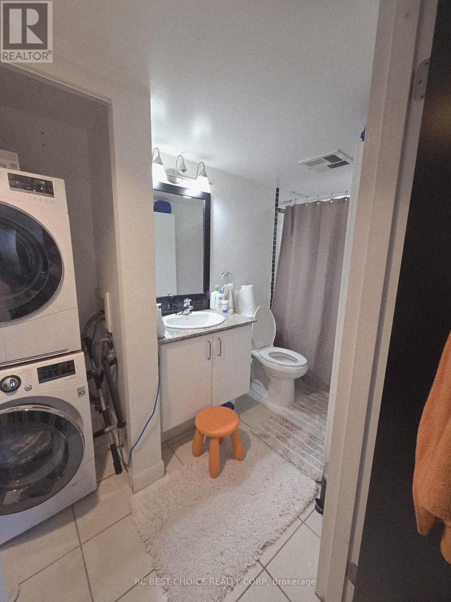#611 33 SHEPPARD AVENUE - 6