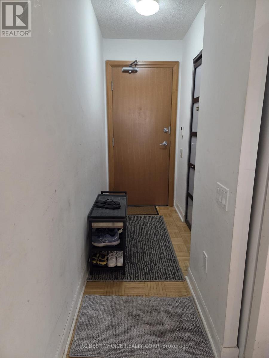 #611 33 SHEPPARD AVENUE - 9