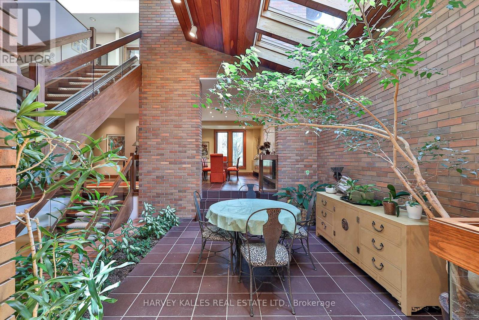 223 HILLHURST BOULEVARD - 11