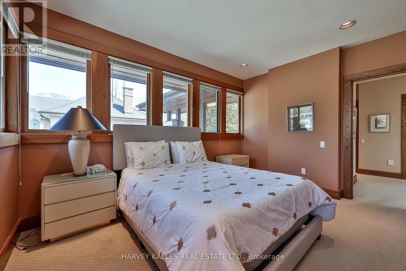 223 HILLHURST BOULEVARD - 26