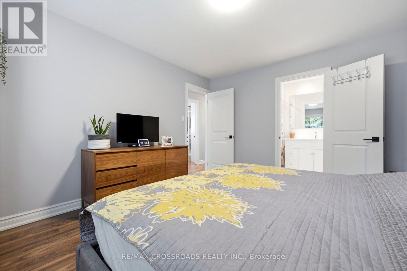 23 CHALDEAN STREET - 22