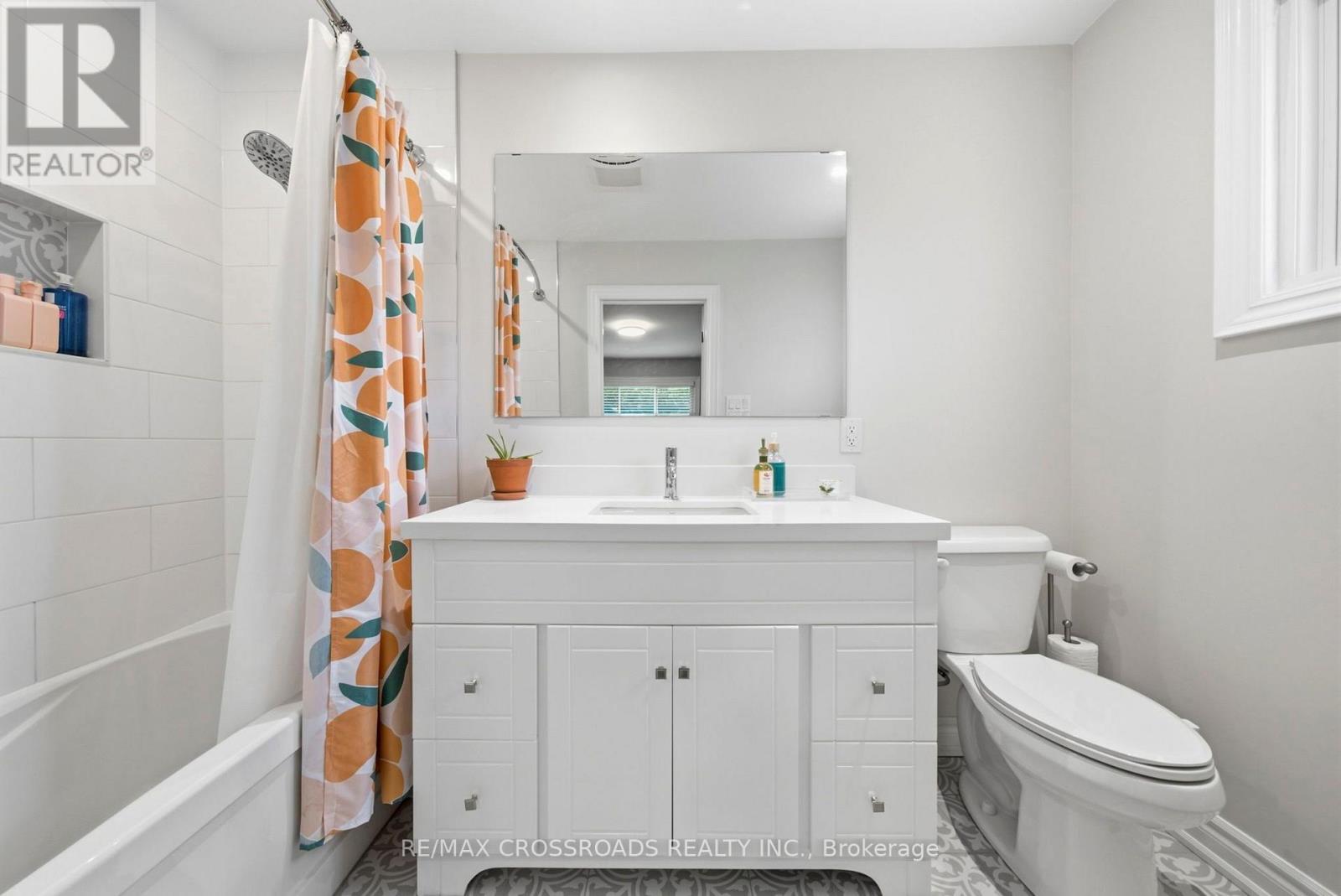 23 CHALDEAN STREET - 23