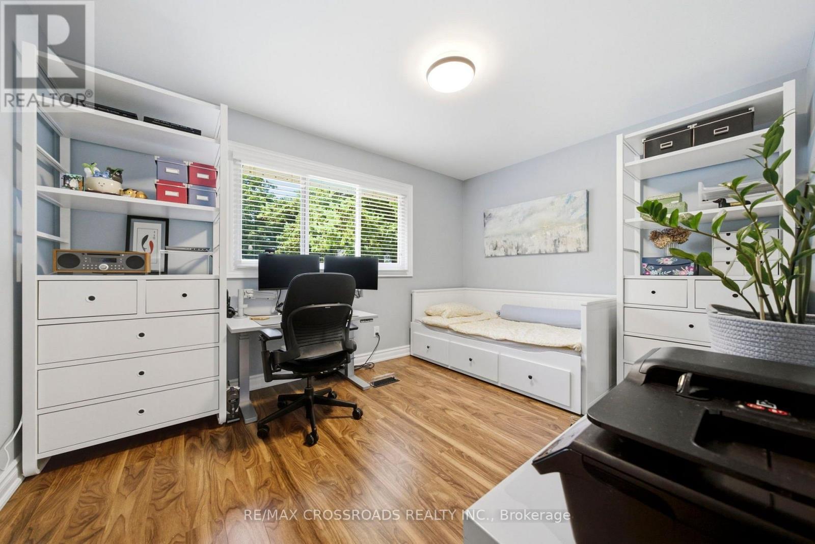 23 CHALDEAN STREET - 24