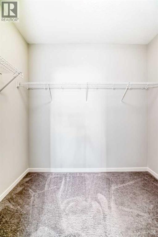 #212 20 Seton Park SE - 32