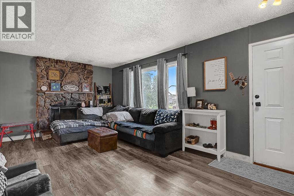 601 6 Avenue - Image 4