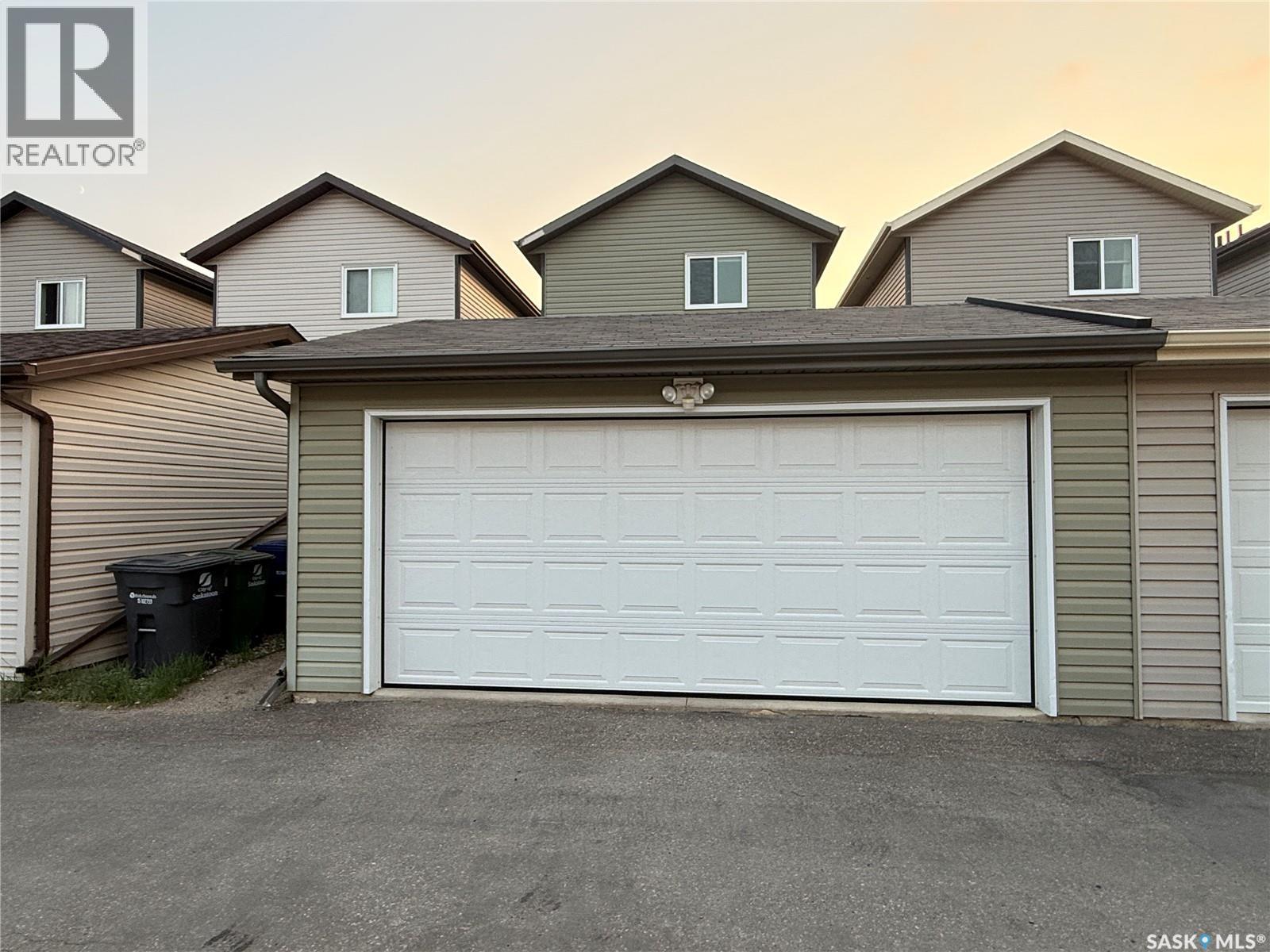 #307 810 HAMPTON CIRCLE - Image 30