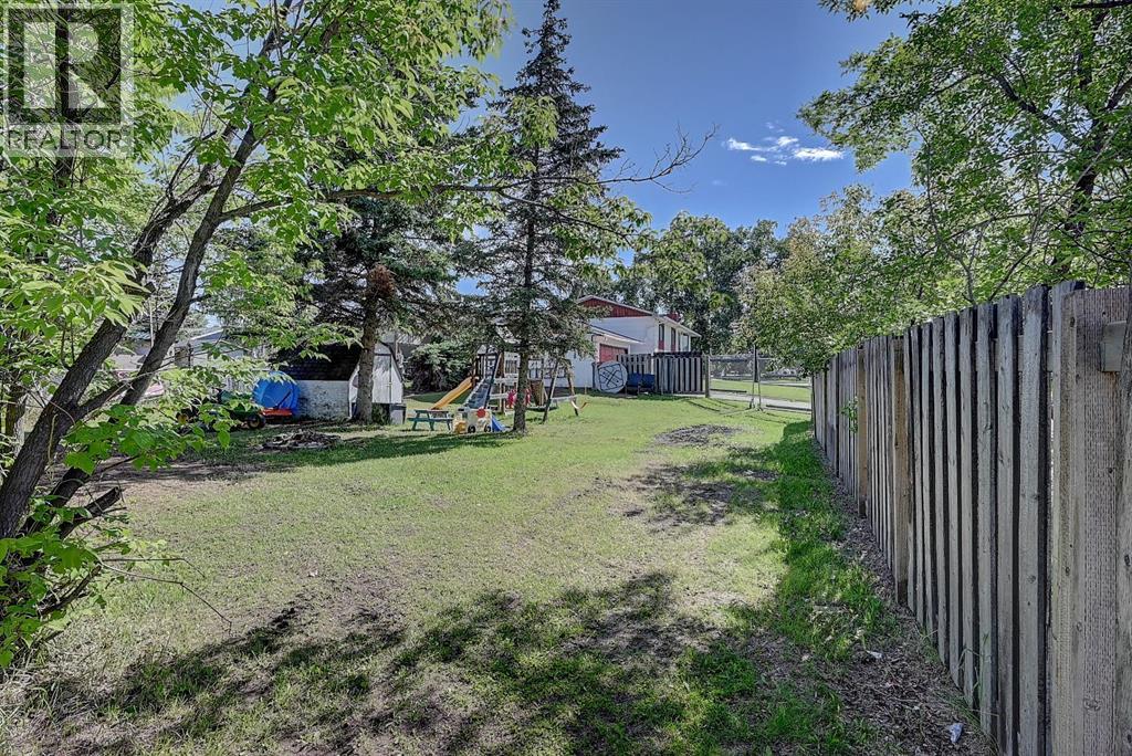601 6 Avenue - Image 35
