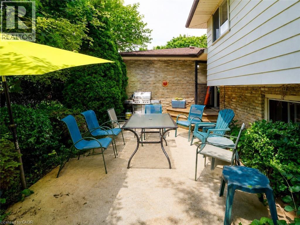 50 THORNCLIFFE Road - 21