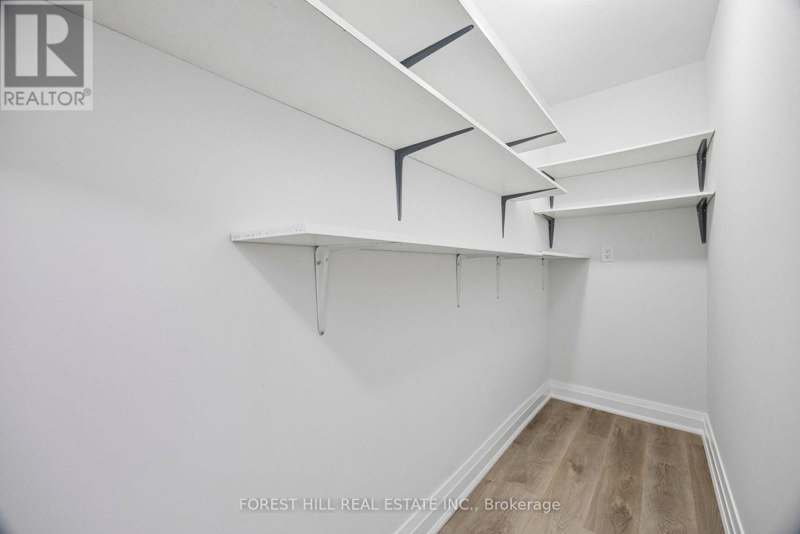 #101 7420 BATHURST STREET - 18