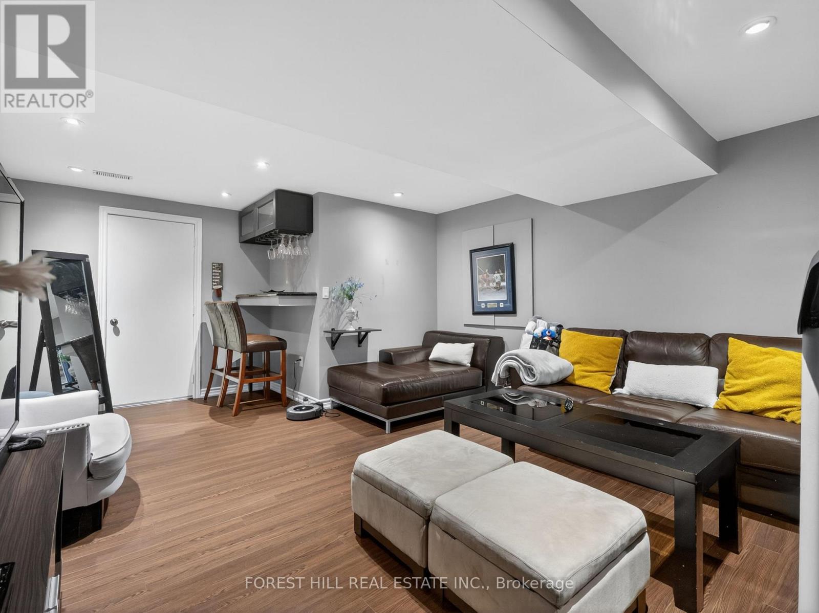 12 WALLENBERG DRIVE - 42