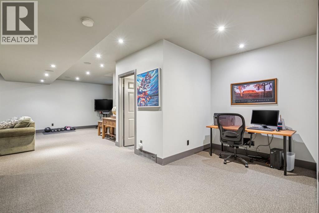 2033 Bowness Road NW - Image 32