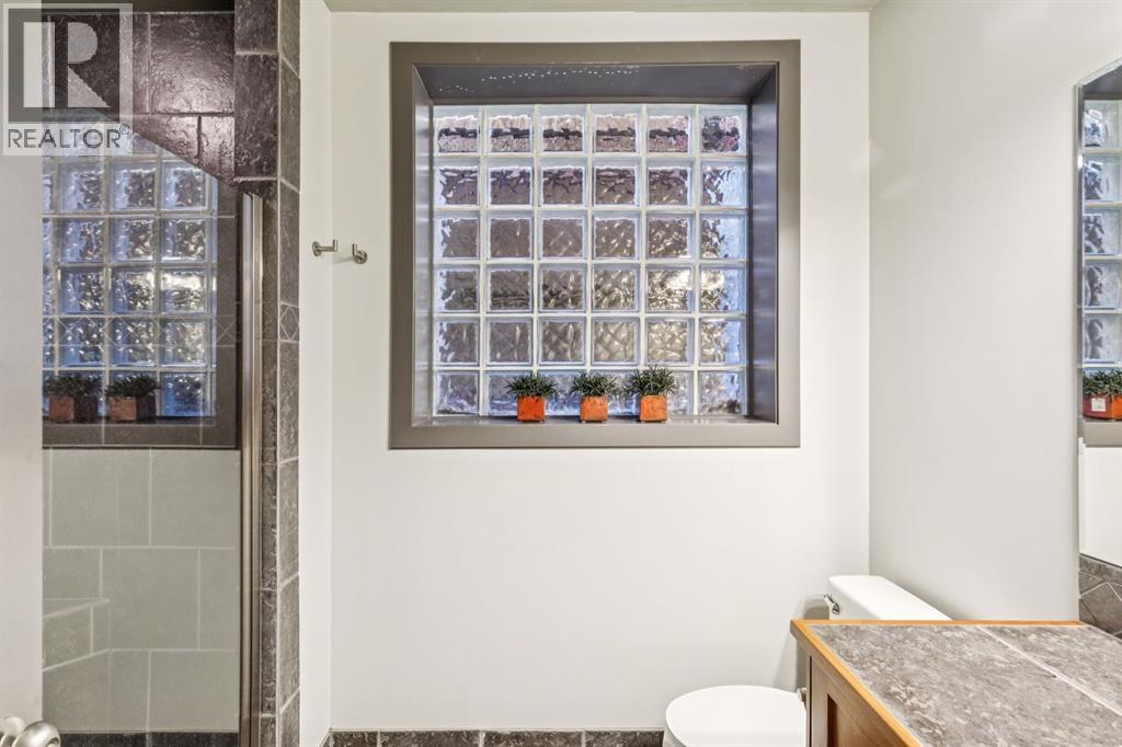 2033 Bowness Road NW - Image 37