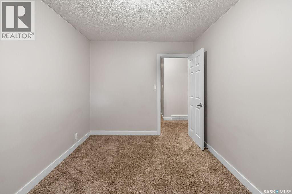 7321 Bowman AVENUE - 18
