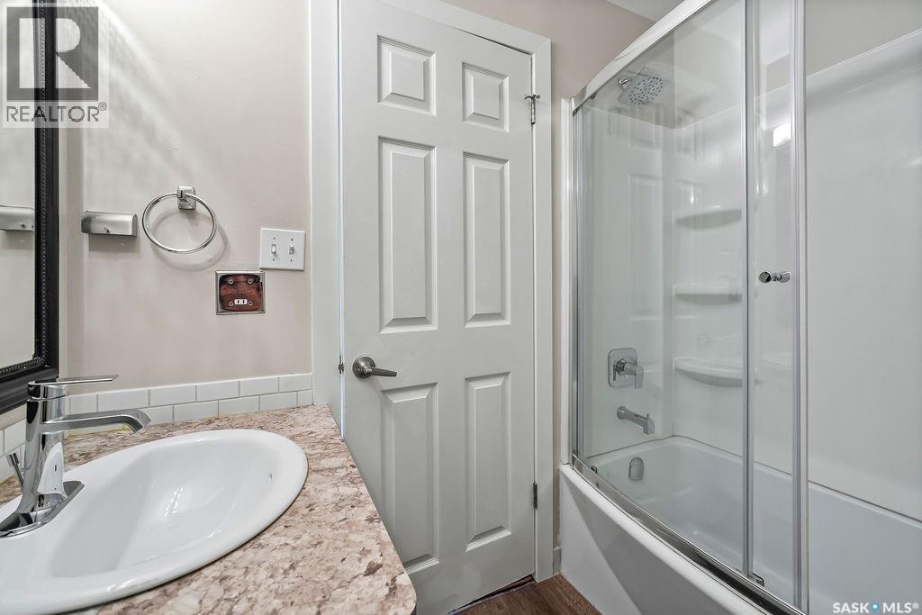 7321 Bowman AVENUE - 22