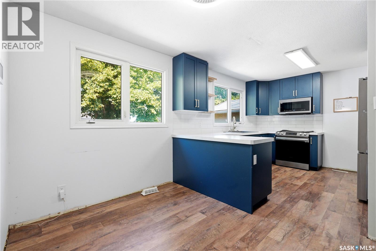 3234 Maxwell STREET - 12