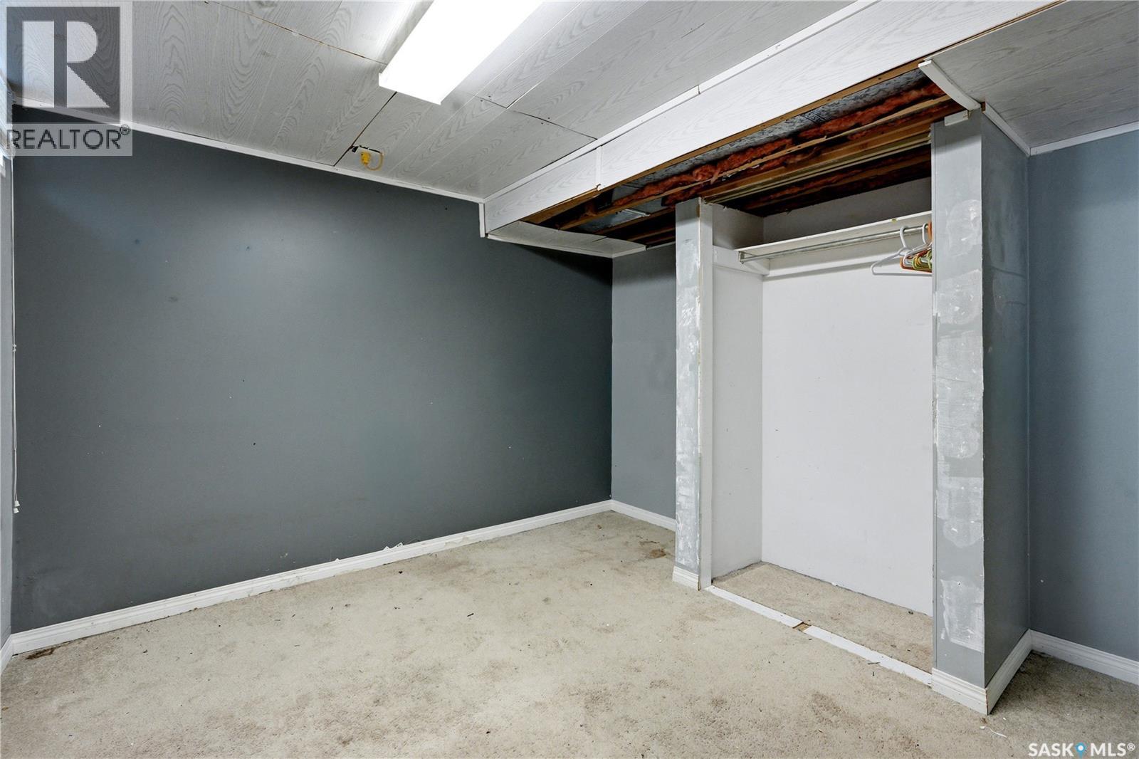 3234 Maxwell STREET - 34