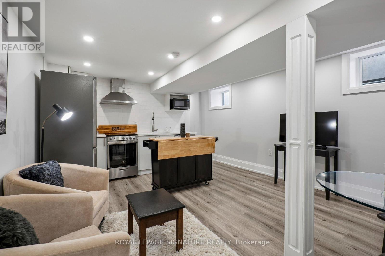 972 COSBURN AVENUE - Image 30