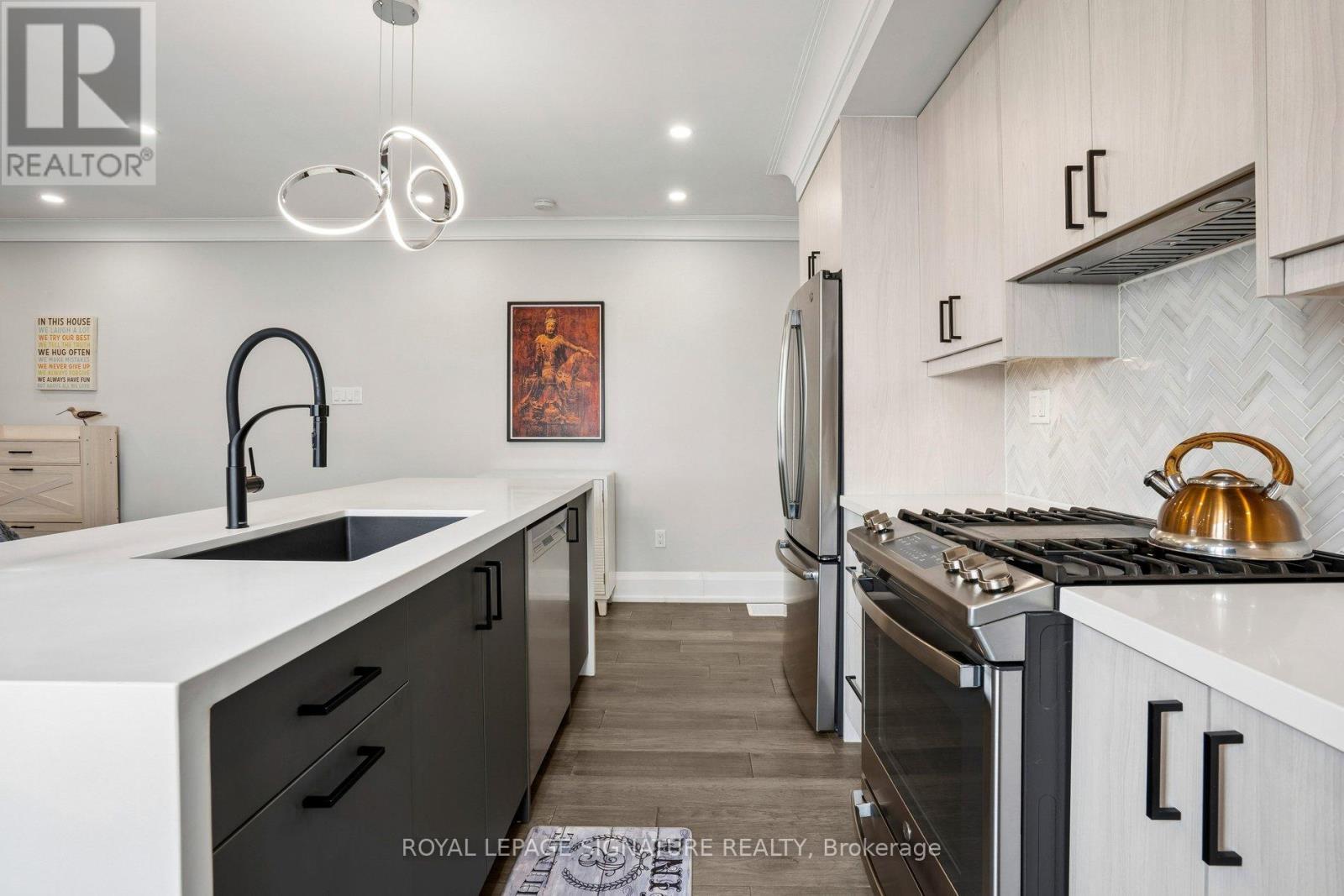 972 COSBURN AVENUE - Image 16