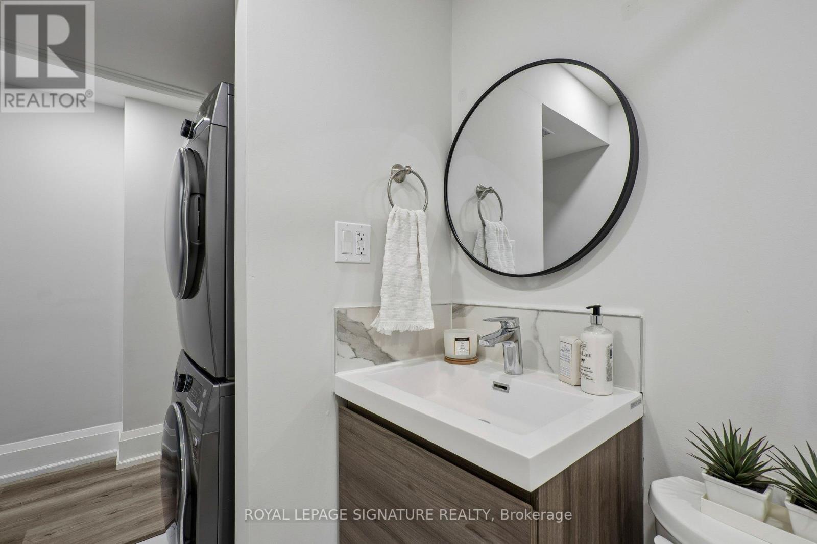972 COSBURN AVENUE - Image 40