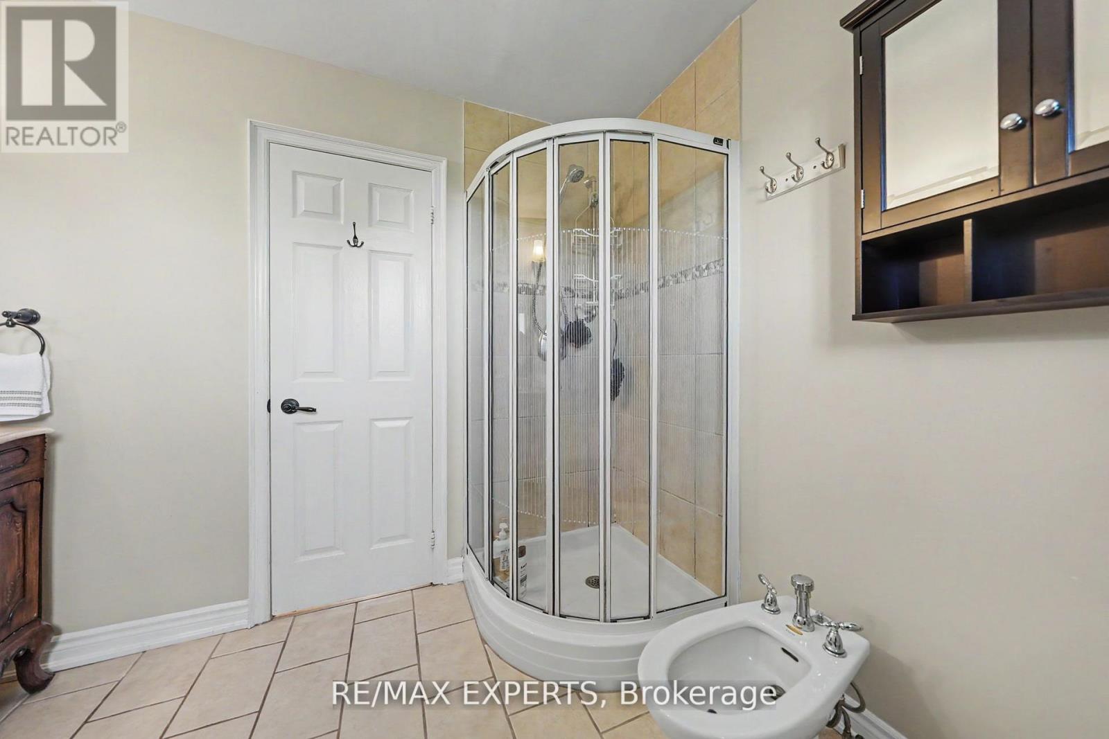 54 DE ROSE AVENUE - 29
