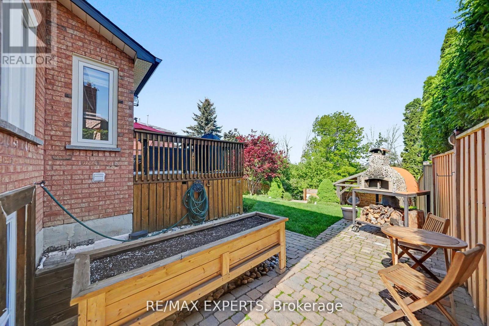 54 DE ROSE AVENUE - 43