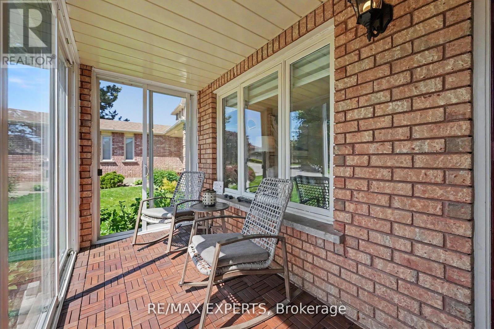 54 DE ROSE AVENUE - 8